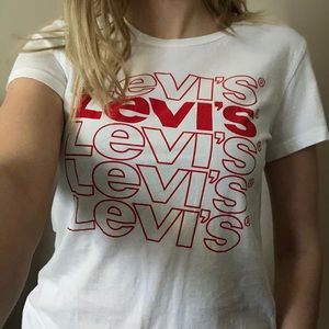 Levi t-shirt